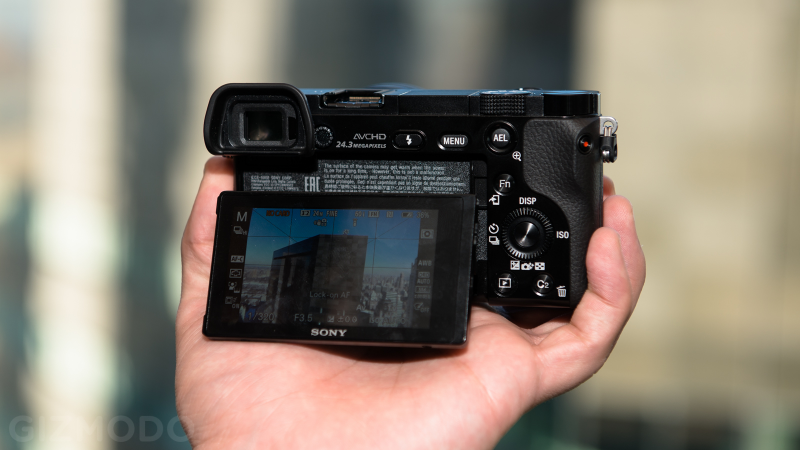 Illustration for article titled Sony A6000: A Sweet Interchangeable-Lens Camera With a Touch Of Sour